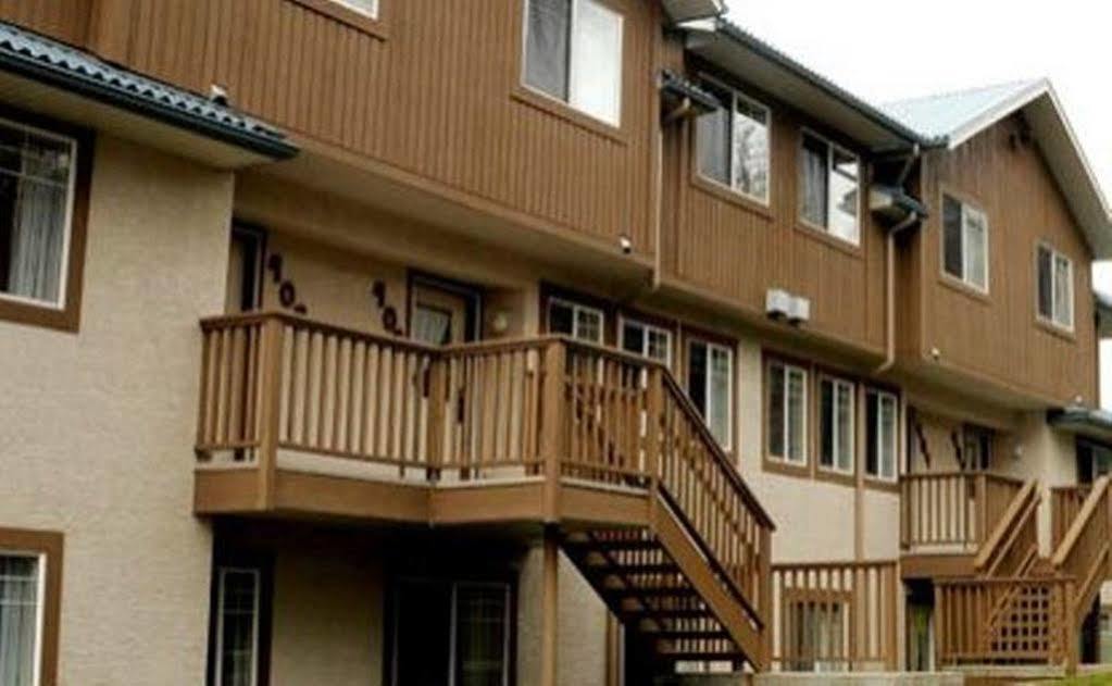 Banff Boundary Lodge Canmore Exterior foto